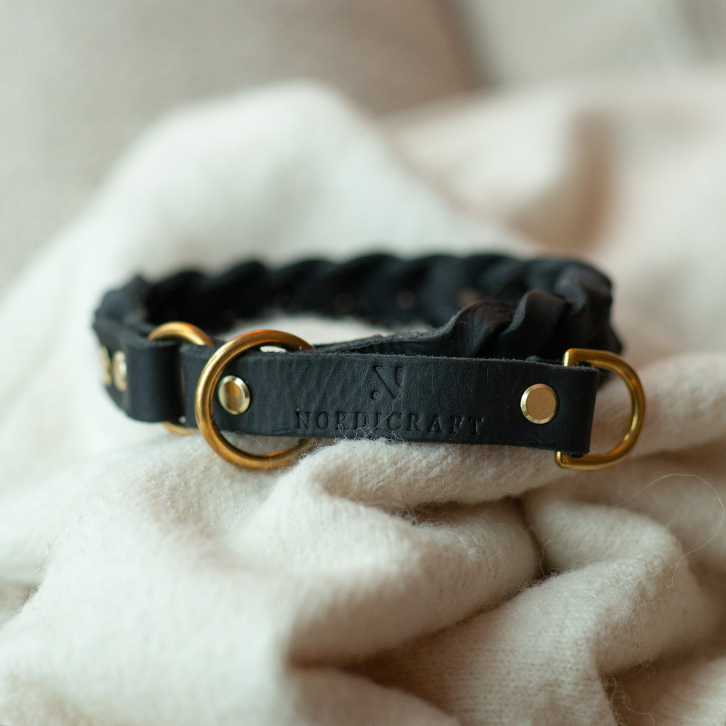 Halvstryp - Svart & Mässing 32+9cm