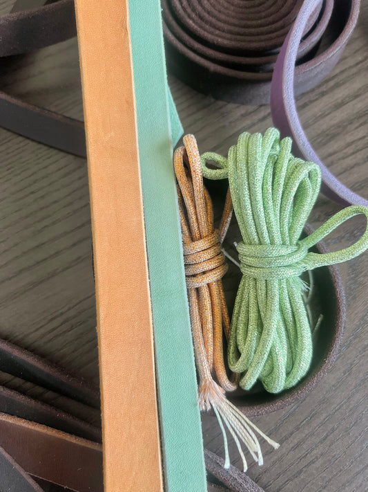 Fast halsband - Cognac & Mint 31cm
