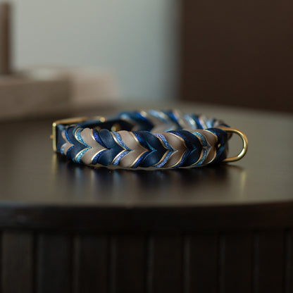 Fast halsband - Mörkblå & Greige (41+8,5 cm)