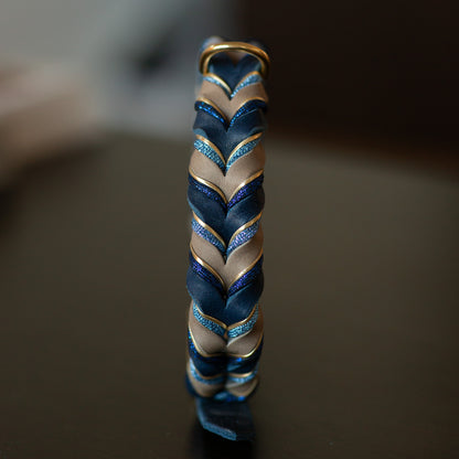 Fast halsband - Mörkblå & Greige (41+8,5 cm)